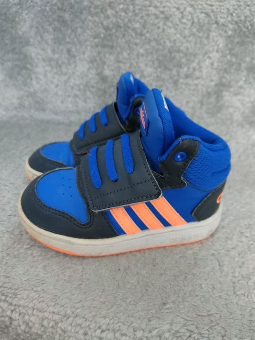 Adidași băieți Nr 25