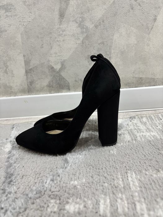 черные туфли Aiformaria 33-34 размера