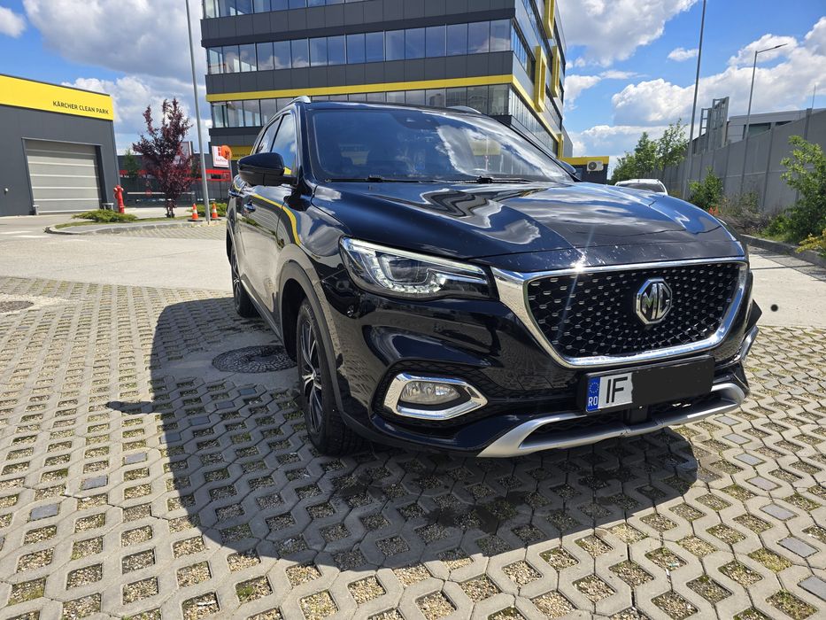 MG eHs plug in hybrid varianta luxury panoramic