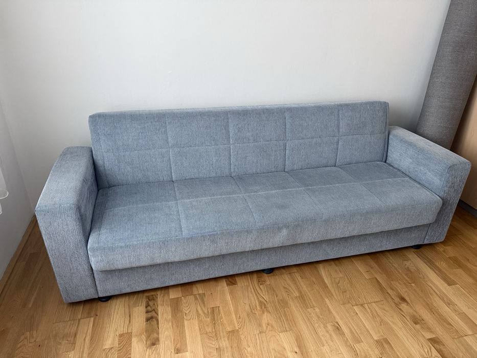 Canapea extensibila impecabila