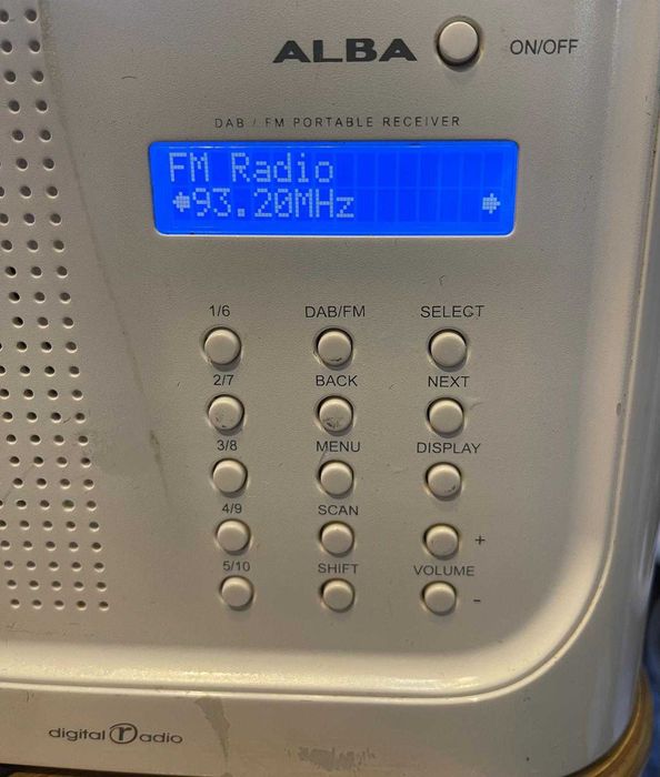 Radio portabil ALBA DAB/FM – funcțional – numai 50 lei