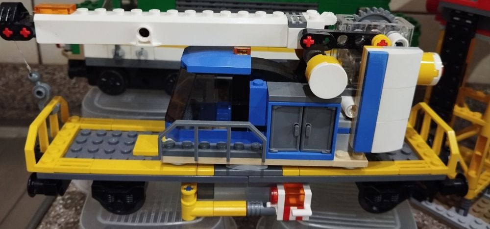 Конструктор Поезд Лего