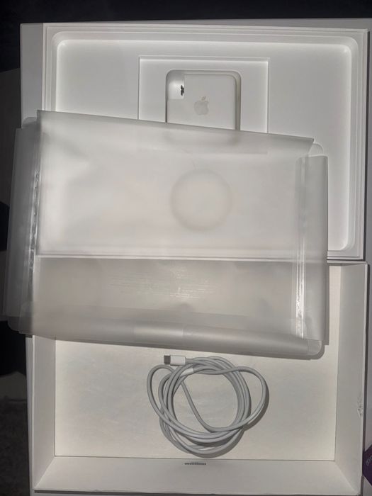 MacBook Pro 2018 1Tb SSD 16gb RAM i7 2.7GHz baterie noua, originala