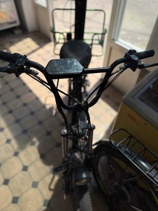 Скутер Elektro velosiped