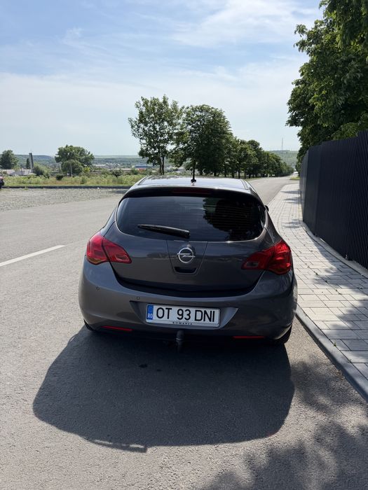 OPEL Astra 2012 — imagine 3
