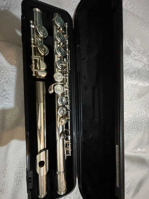 Продам флейту Yamaha