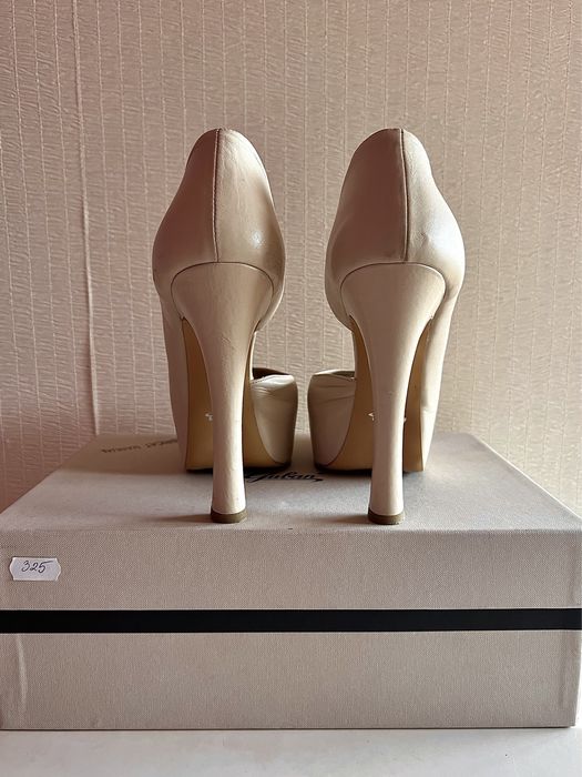 Pantofi cu toc Guban