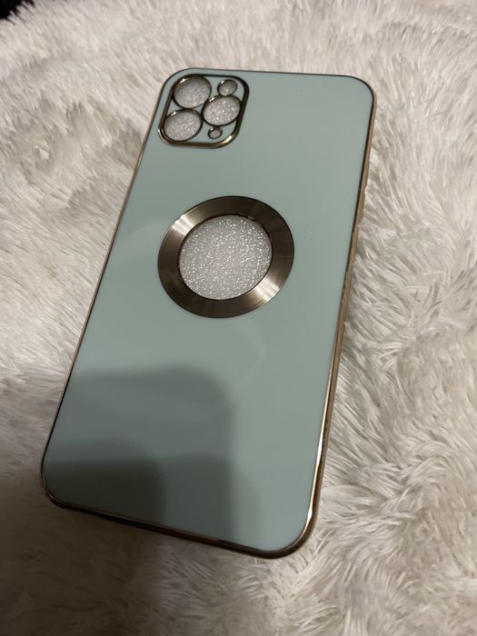 Продам новые чехлы на IPhone