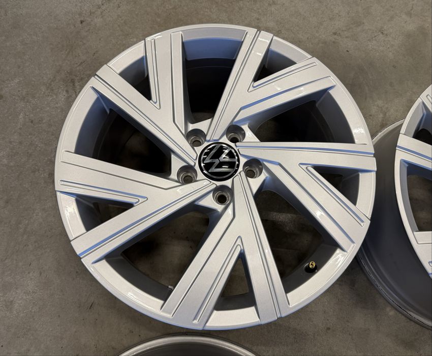 Jante aliaj 18’ Bergamo VW Golf 8 / Octavia, Leon, A3