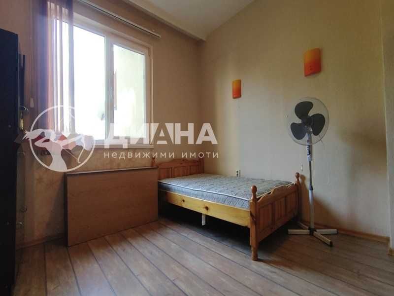 Продава се Тристаен апартамент в Пловдив, Кючук Париж - 94 кв.м за 1649 €/кв.м - Снимка #7