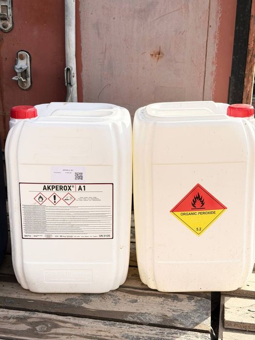 Полиэфирная смола,