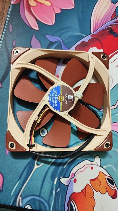 vand doua ventilatoare Noctua NF A14 ULN si NZXT de 140 mm