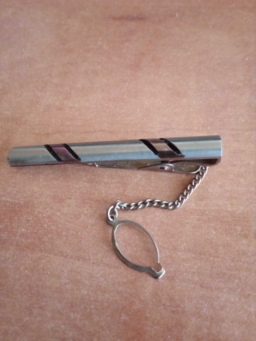 щипки за вратовръзка