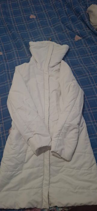 Продам женскую куртку