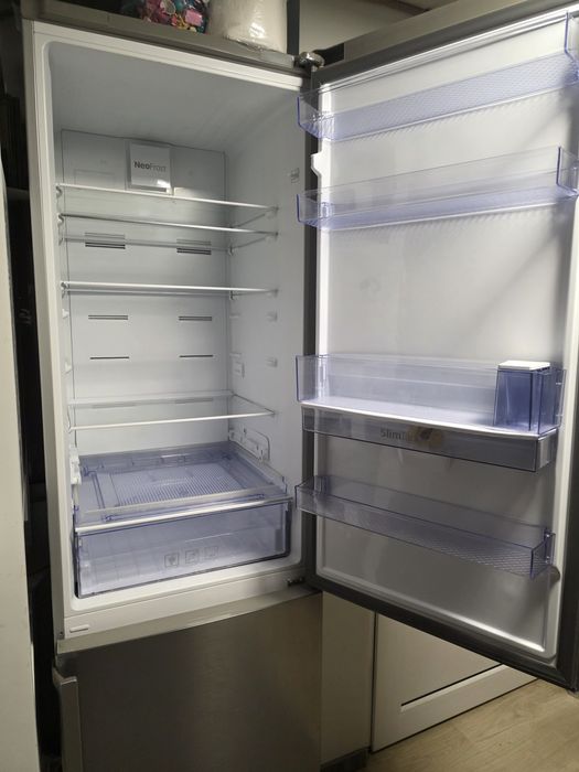 Frigider beko defect