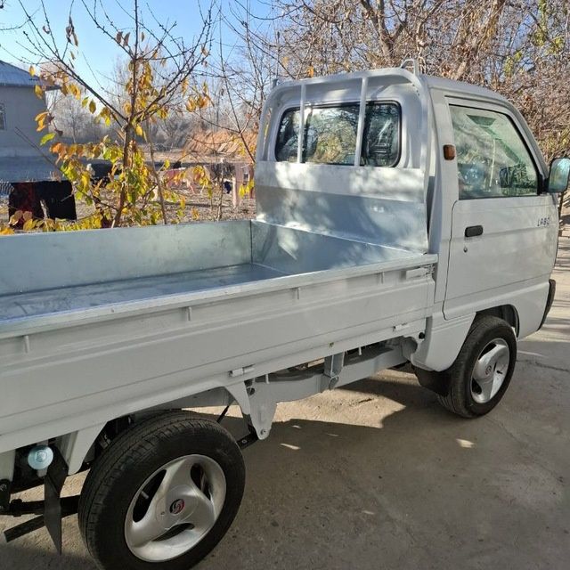 Labo uchun yig‘ma tent sotiladi xolati ideal koreyski 700 gramlik tent