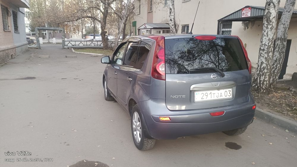 Продам автомобиль Ниссан