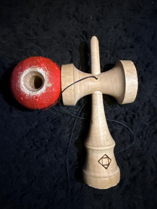 Kendama Lotus x Israel
