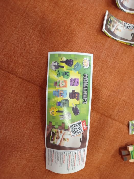 Фигурка Alex из игры Minecraft kinder joy