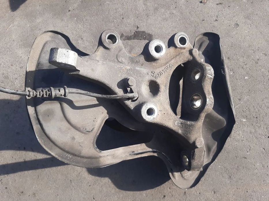 fuzeta dreapta fata 2.2 cdi  mercedes c-class w204  20402