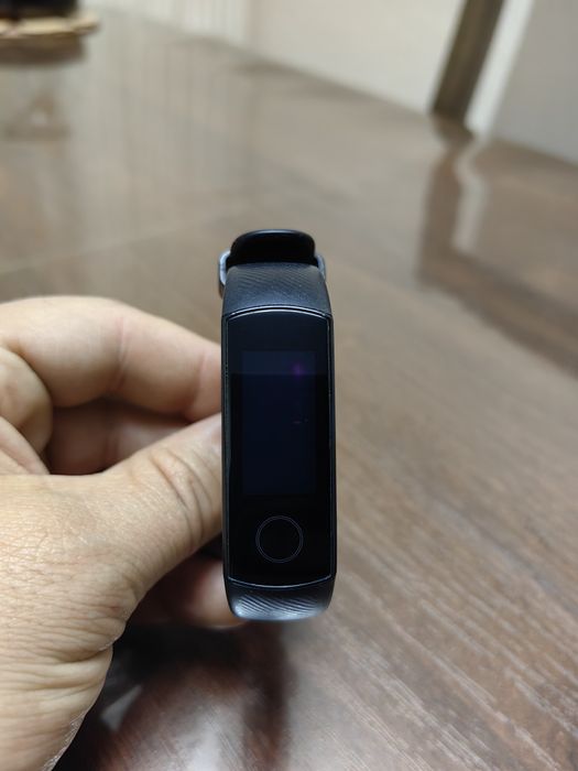 Фитнес трекер Honor Band 5