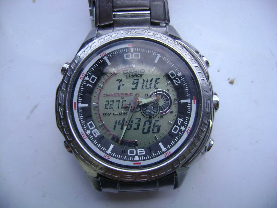 Продавам 5 броя кварцови часовника Jaques Lemans,Quasatron,Casio