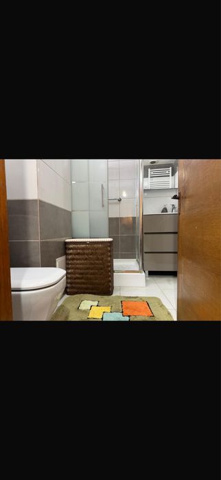 Proprietar,inchiriez apartament 3 camere decomandate Bistrita Lac