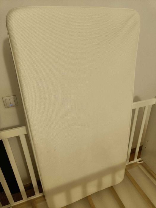 Patut bebelusi Ikea Gonatt + saltea+husa, aparatoare pat, masa infasat