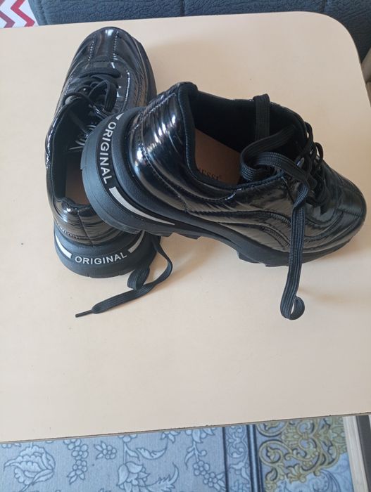 Продаю новые лоферы