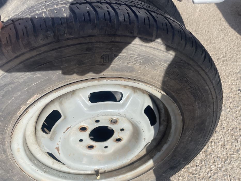 Продам щины автоваз R13