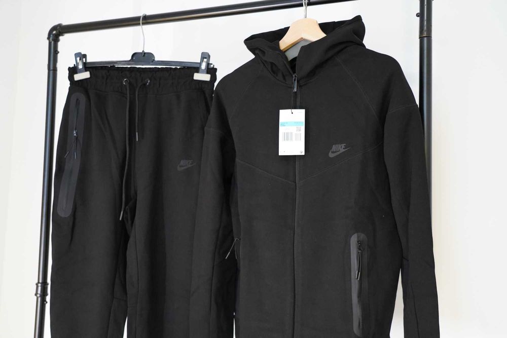 Trening Nike Tech Fleece Model NOU 2024 -Calitate Premium baieti fete