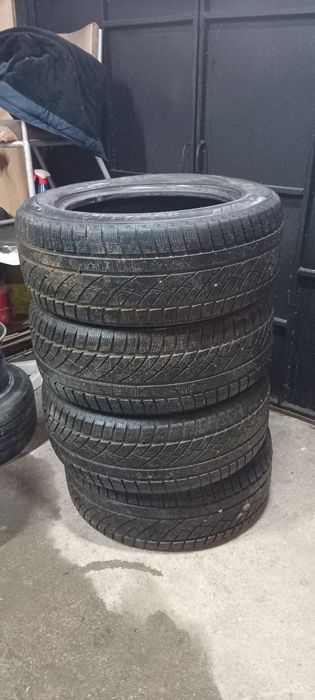 Зимни гуми 255/55-R18