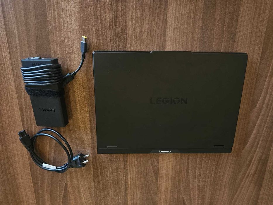 Laptop Lenovo Legion 5 Pro 16IRX10 | Core i9 | 1 TB SSD | 32 GB RAM | nVidia RTX 5060 8 GB VRAM | Garanție eMAG