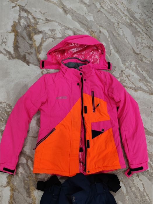 Лыжный костюм на девочку 9-10лет