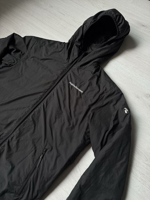 Мъжко яке PeakPerformance