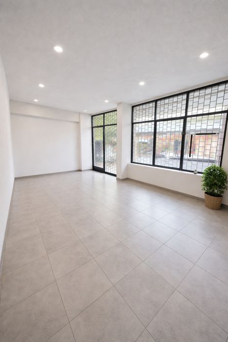 Продается помешение, Чиланзар, ориентир Фархадский базар автозапчастей