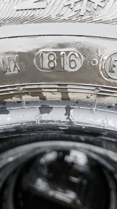 4бр гуми 185 60 15 семперит