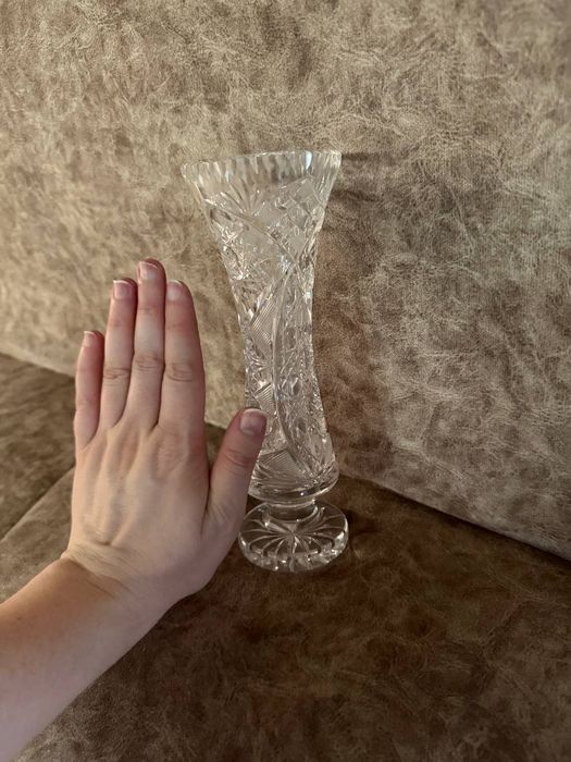Хрустальная вазочка