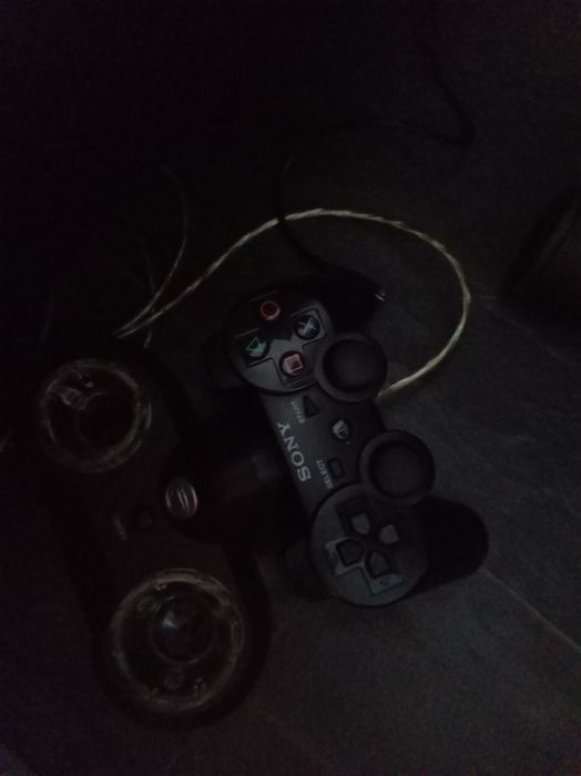 PlayStation 3  + 3 manete și jocuri