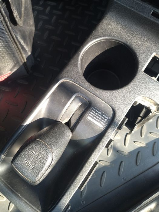 Подлокотник субару Forester SH