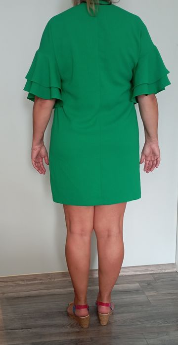 Красиви  нови рокл,и  Zara / JUST