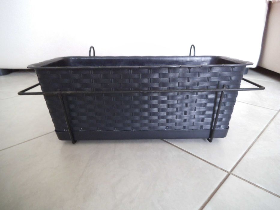 Саксии - керамични, пластмасови