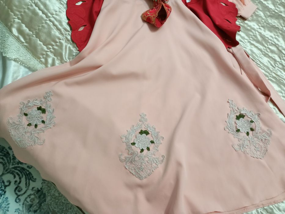 Продам кажекей и платье