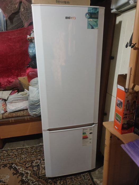 Продам холодильник