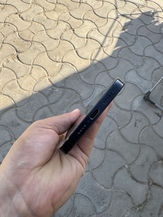 Продам iphone 15 pro max Esim