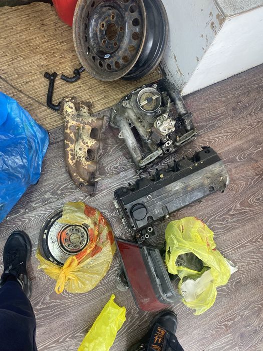 Запчасти на мерс 102 двигатель