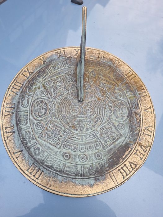 Слънчев часовник