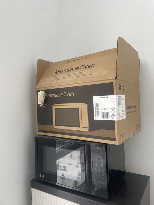 Микроволновая печь (новая)