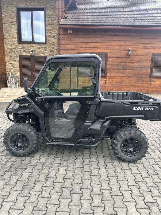 Vând CAN-AM Traxter HD10 – 2022 – Cabină completă – 2.000 km