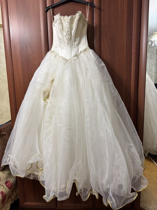 Продам свадебное платье